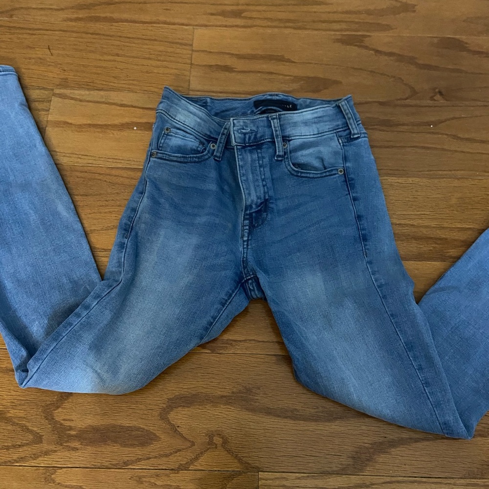 Aeropostale High rise Skinny jeans size 0